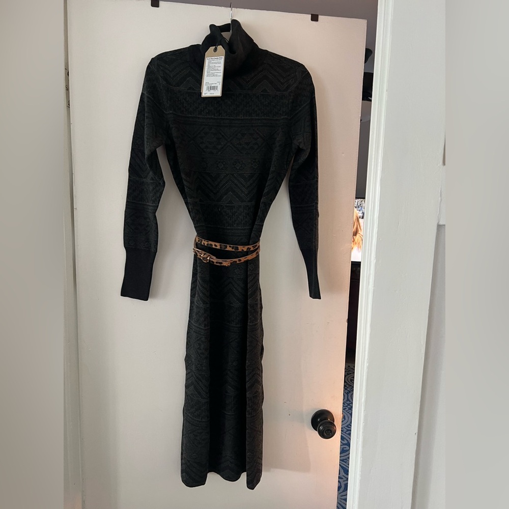 Prana Black Long Sleeve Dress with Pattern